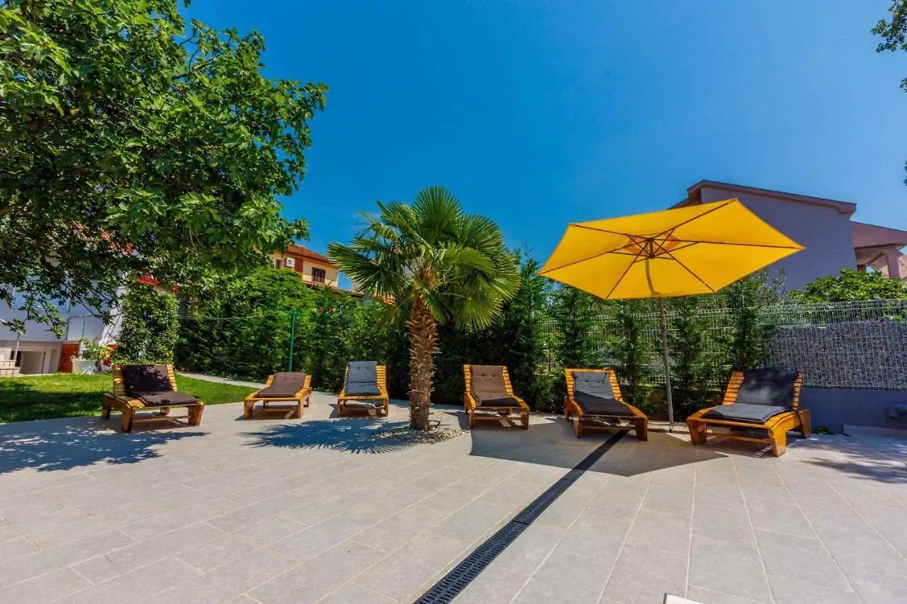 Holiday Home In Jadranovo 39402 Croatia
