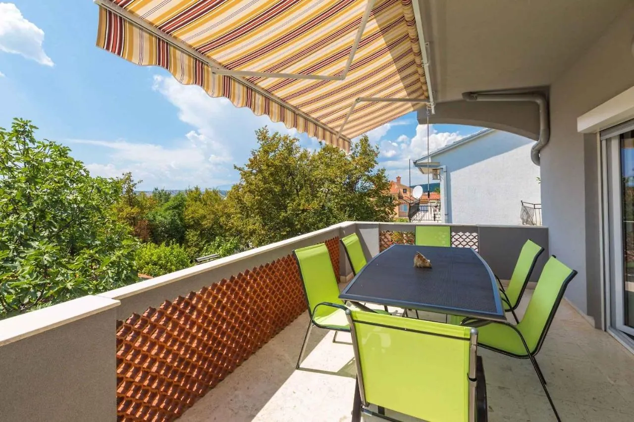 Holiday Home In Jadranovo 39402