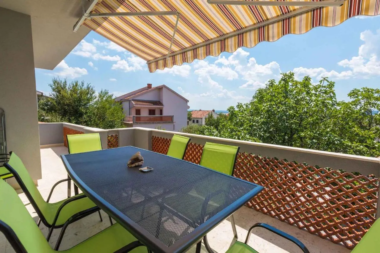 Holiday Home In Jadranovo 39402