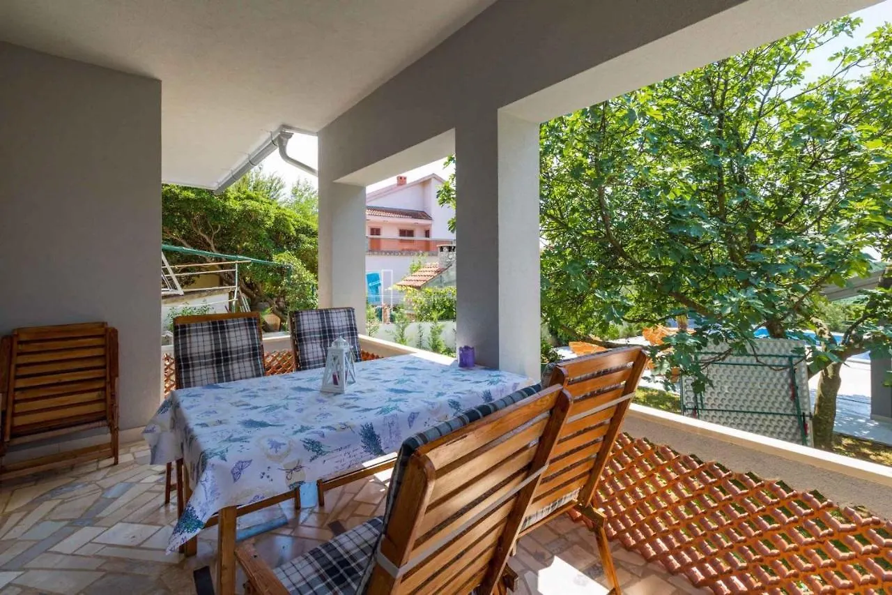 Holiday Home In Jadranovo 39402
